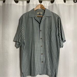 Tommy Bahama Green and Cream Casual Button Down Shirt